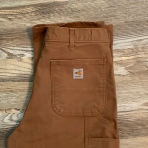 Mens Carhartt pants. Dungaree fit 34 x 36